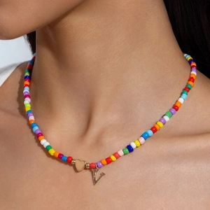 Collier Bohème Fait Main En Perles De Rocaille Colorées Pendentif Cœur Et Lettre V Alliage Doré Bijou Chic Y2K Femme
