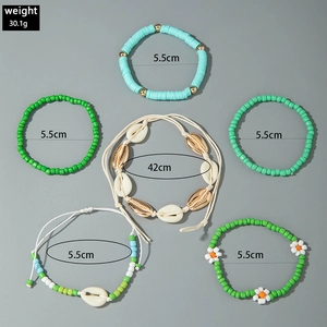 6-piece bohemian beaded bracelet set with daisy clay flowers and shell details