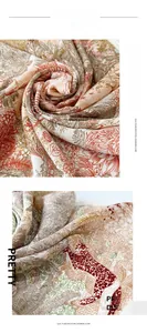Details der weichen Textur und des digitalen Blumen-Leopardenmusters des Kaschmir-Imitat-Schals