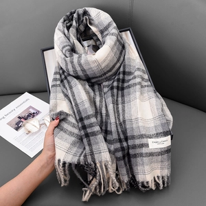 Women Plaid Scarf Shawl Imitation Cashmere Thickened Warm Winter Retro Color Block Tassel Fringe Elegant Wrap