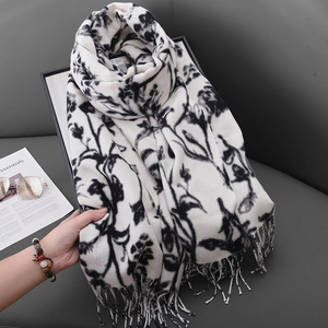 Écharpe d'hiver en faux cachemire pour femme avec franges et motif floral noir et blanc