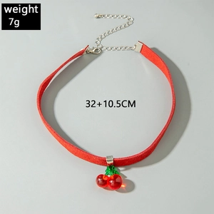 Choker en velours rouge avec pendentif cerise, longueur 32cm plus rallonge de 10,5cm