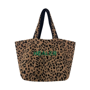 Leoparden-Fleece-Einkaufstasche mit grüner Healer-Stickerei für Herbst und Wintermode