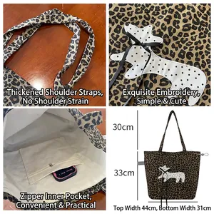 Sac cabas vintage en toile léopard avec broderie dalmatien et nœud papillon noir