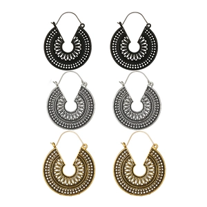 Drei Paar Boho-Ohrringe im Vintage-Stil, C-Form, hohl aus Metall in Gold, Silber und Schwarz