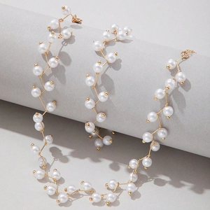 Minimalistische Gold-Perlenkette mit elegantem wellenförmigem Design für Damen