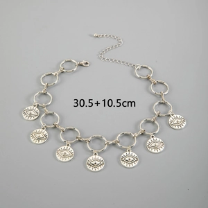 Détail du collier choker Evil Eye en argent montrant l'extension de 30,5+10,5 cm