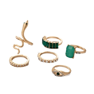 Set di 5 anelli dorati con design a serpente, pietre verde smeraldo e occhio greco