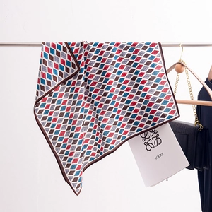 Women Argyle Rhombus Print Square Scarf Polyester Satin Like Elegant Hair Wrap Bag Accessory Retro Fashion