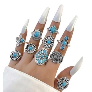 10-piece vintage silver rings set with turquoise accents and bohemian floral patterns