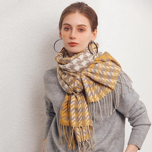 Écharpe d'hiver en cachemire à motif pied-de-poule jaune et gris avec franges