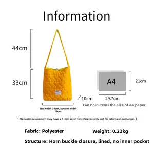 Size chart showing large capacity dimensions and A4 storage for the quilted tote bag