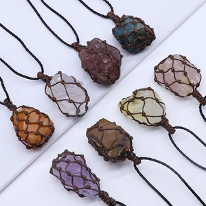 Collier Pendentif En Pierre Brute Cordon Tissé À La Main Sac En Filet Envolture Cristal Améthyste Naturel Rétro