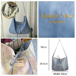 Grande borsa tote reversibile in denim con ricamo e fodera a fiori vintage da donna