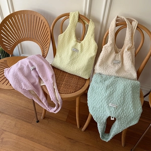Borse shopper francesi in tessuto plissettato a bolle in colori pastello