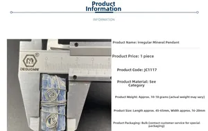Mesure détaillée du pendentif en kyanite brute avec dimensions affichées sur un étrier