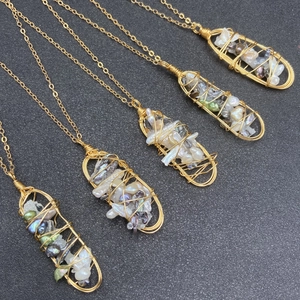 Collana Con Pendente In Perla D'Acqua Dolce Irregolare Barocca Fatta A Mano Avvolta In Filo Dorato Pietra Naturale Gioielli Minimalisti