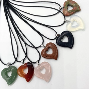 Natural Gemstone Hollow Heart Pendant Necklace Rose Quartz Aventurine Agate Crystal Healing Stone Jewelry For Women Girls