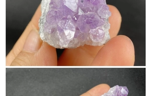 Vue macro d'un amas de cristaux d'améthyste naturelle montrant sa texture et sa taille