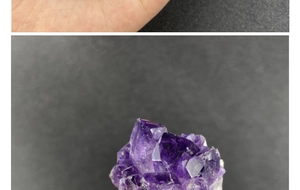 Gros plan macro sur des amas de cristaux d'améthyste violette aux structures naturelles