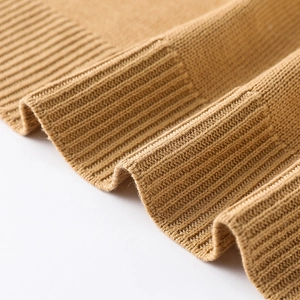Women's camel knitted shawl scarf with ribbed edges for air-conditioned rooms