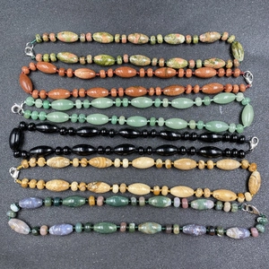 Collier En Perles De Pierre Naturelle Fait Main Cristal Et Agate Colorés Chaîne Longue Tissée Bijoux De Mode Pour Femmes Accessoire Chic