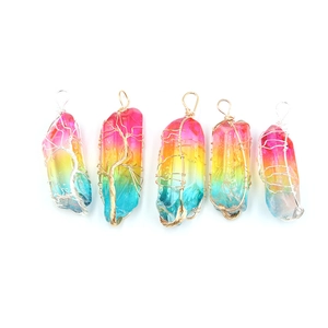 Pendentifs en cristal enveloppés de fil faits main avec dégradé arc-en-ciel, lot de 5