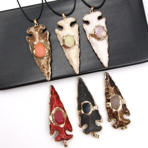 Pfeilspitze Anhänger Halskette Naturstein Kristall Druzy Eingelegt Goldrand Tribal Ethnisch Schmuck Böhmisch Stil