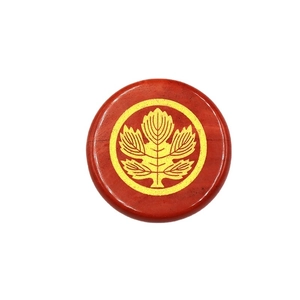 Colgante redondo de ágata natural con símbolo del Árbol de la Vida dorado en rojo