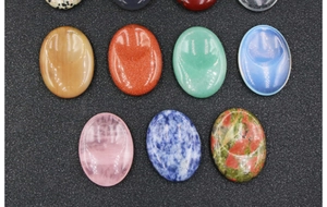 Piedras naturales ovaladas pulidas como cuarzo rosa y lapislázuli para joyas de bricolaje