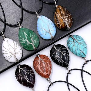 Pendentifs arbre de vie en pierres naturelles avec fil enroulé en forme de goutte