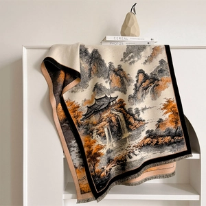 Sciarpa invernale in finto cashmere con motivo paesaggistico e frange