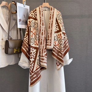 Vintage Geometric Jacquard Scarf Thickened Warm Ethnic Style Tassel Shawl Wrap For Women Winter Fashion Accessories