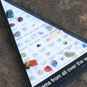 36-piece natural crystal and mineral collection in triangle tray with English names