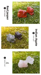 Vue détaillée de lapins sculptés de 1 pouce en jaspe rouge, agate indienne et quartz rose