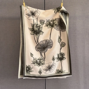 Detail of lotus jacquard pattern and fringe edge on winter thickened pashmina shawl