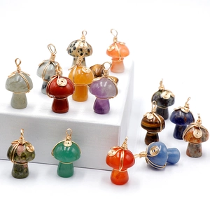 Colgantes de hongo de cristal de 20mm hechos a mano con alambre dorado y piedras naturales