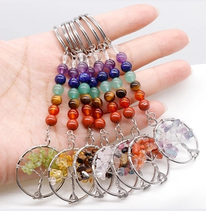 Lot de porte-clés Arbre de Vie avec pierres chakra colorées et fil métallique artisanal