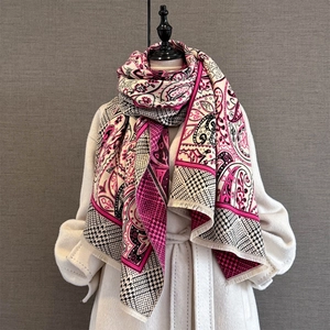 Cashmere-feel paisley and houndstooth patterned scarf with fringe for winter warmth