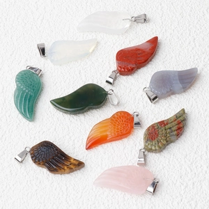 Pendentifs ailes d'ange en pierres précieuses naturelles avec fermoirs en argent