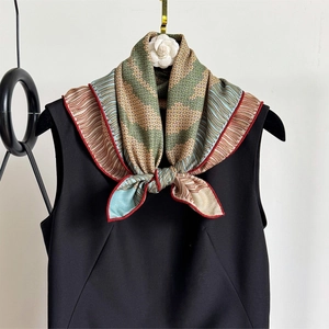 Women Double Sided Rose Print Silk Wool Square Scarf Elegant Reversible Floral Scarf Shawl Versatile Neck Accessories
