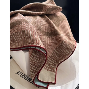 Double-sided silk wool scarf with mosaic knit pattern and elegant deep red border edge