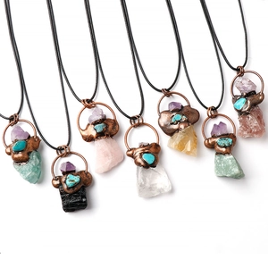 Collar con Colgante de Cristal de Amatista y Cuarzo Rosa de Piedra Natural Vintage Con Acento Turquesa Marco de Aleación de Cobre Joyas Bohemias Mujer