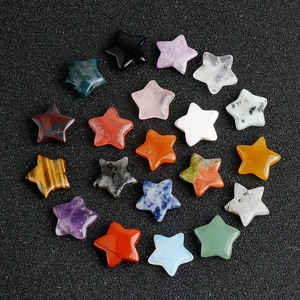 Stelle in cristallo naturale lucido in varie pietre preziose e quarzi colorati