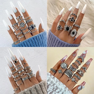 Vintage Bohemian Rings Alloy Carved Geometric Black Gemstone Gothic Punk Style Fashion Jewelry Accessories For Women