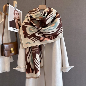 Winter Scarf Shawl Imitation Cashmere Thickened Warm Geometric Ethnic Print Tassels Women Fashion Accessory