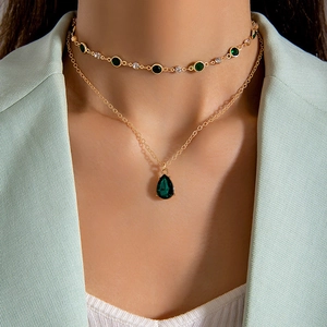 Collier Multirangs Pendentif Goutte Deau Vert Émeraude Alliage Style Rétro Vintage Bijoux Pour Femmes