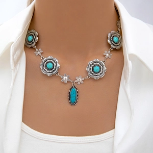 Collier En Alliage Rétro Bohème Avec Pendentif Fleur En Turquoise Synthétique Style Ethnique Vintage Pour Femmes