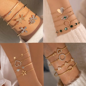 Süßer Frischer Stil Zinklegierung Strass Herz Stern Böses Auge Mehrlagiges Armband Armreif Set Für Damen Modeschmuck Geschenke