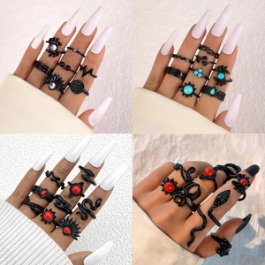 Black Alloy Gothic Rings With Red Artificial Gemstone Snake Spider Skull Motifs Bohemian Punk Dark Style For Women
